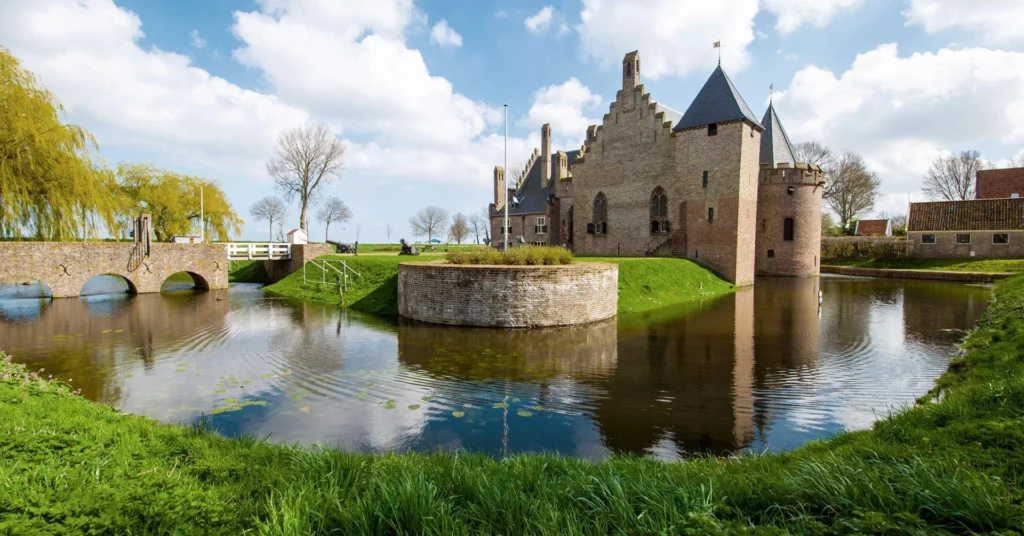 Kasteel radboud visitmedemblik.nl